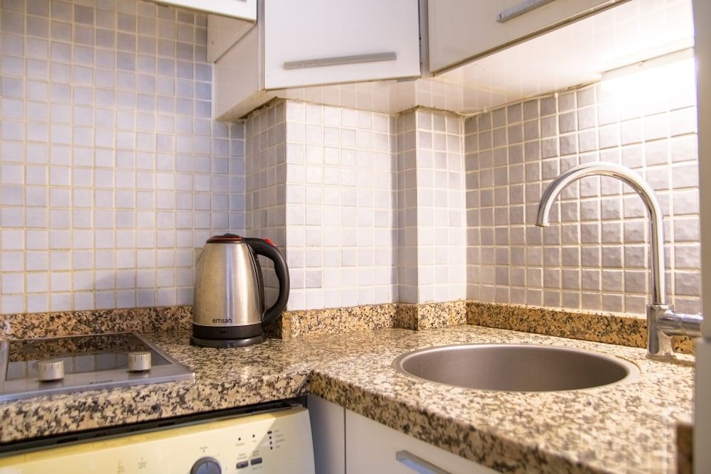 undefined Fi Homes - Adults Only 3