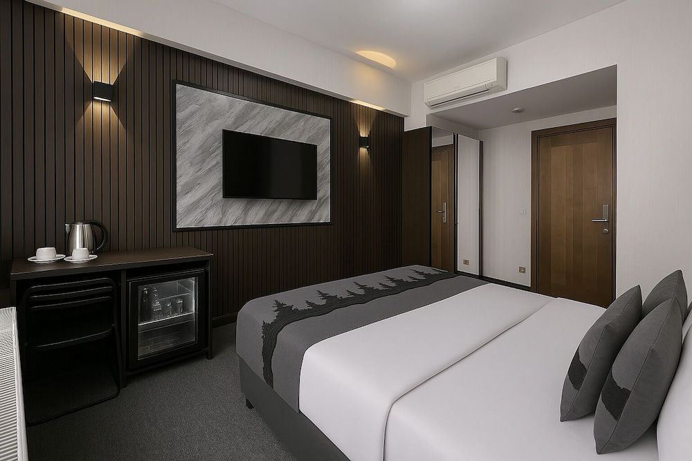 Black Art Otel Comfort Room 3