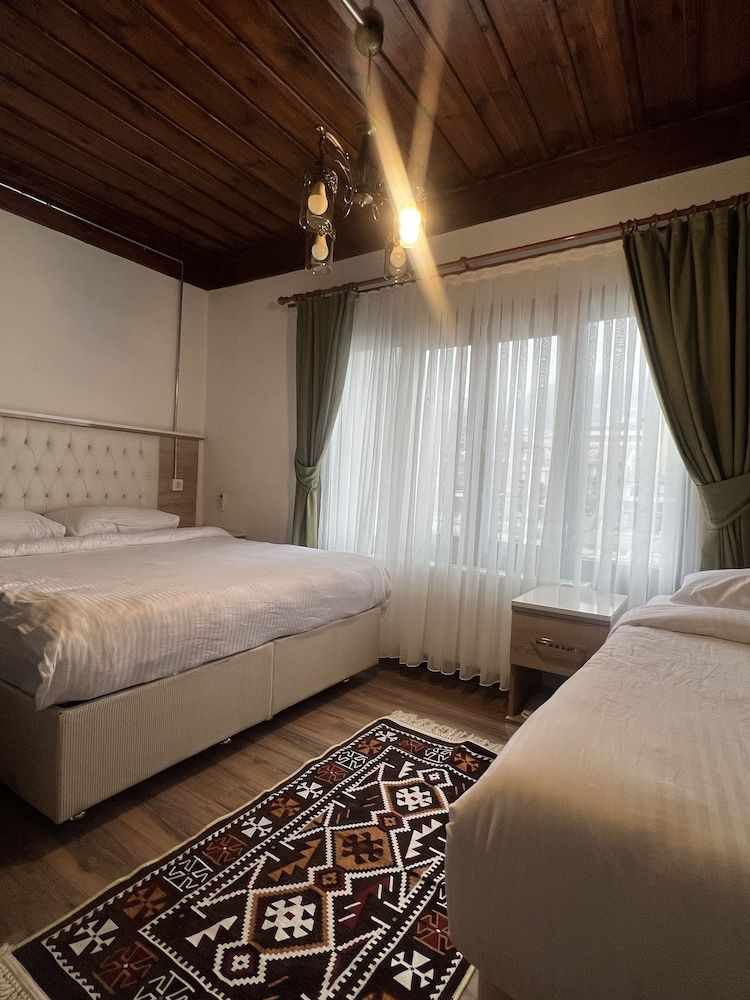 Ziyagil Konağı Panoramic Triple Room 2