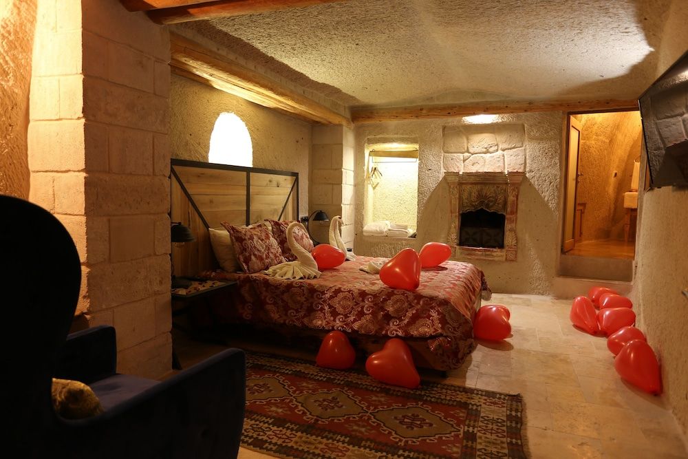 undefined Nox Cave Hotel 2