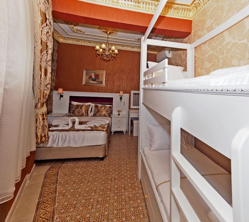Junior Quadruple Room