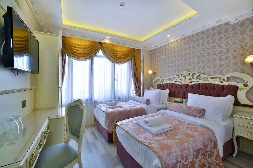 Nayla Palace Hotel Standard Double Room 2