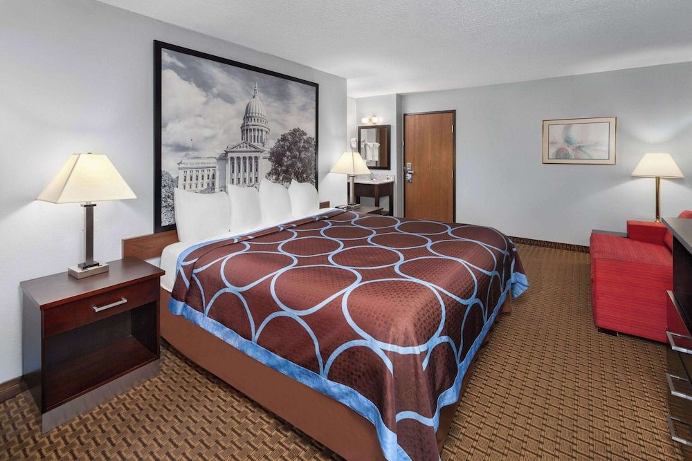 Comfort Suite, 1 King Bed, Non Smoking