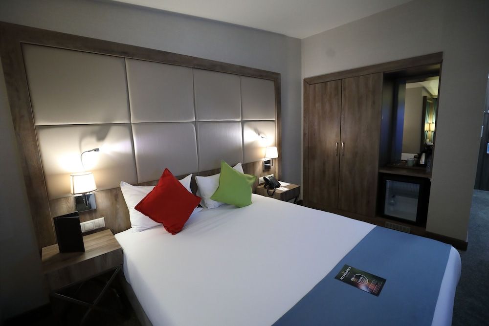 ibis Styles Istanbul Bomonti Economy Room, 1 Double or 2 Twin Beds