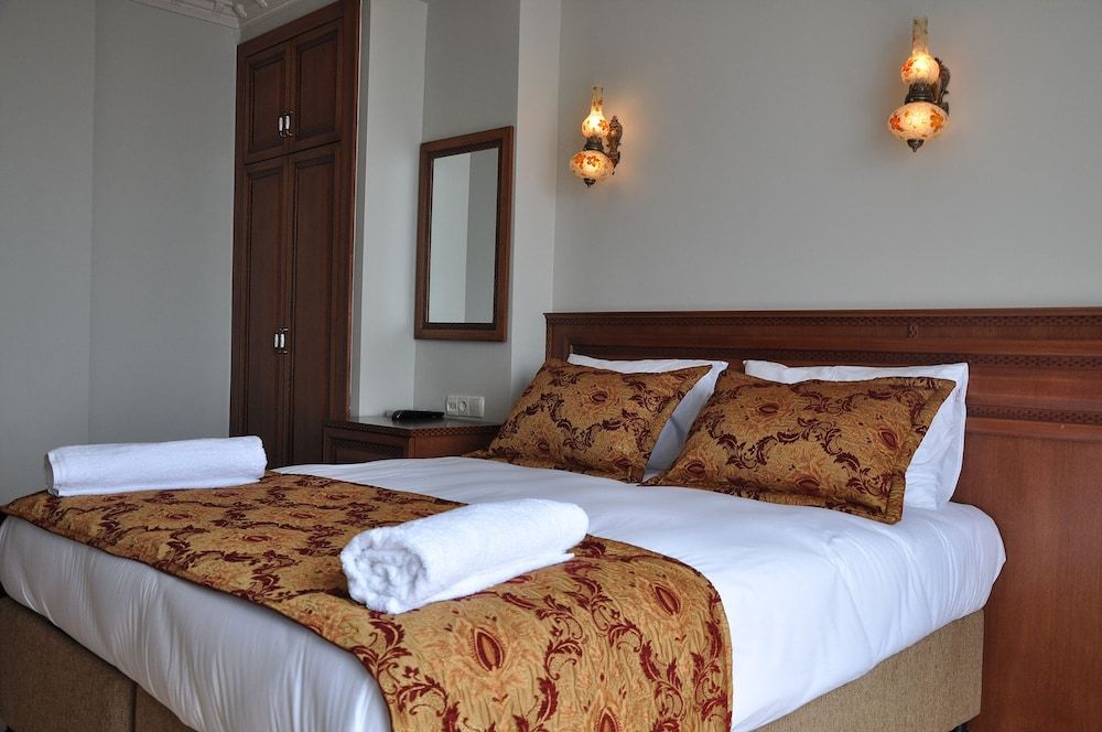 Motif Apart Superior Studio Suite, 1 Double Bed with Sofa bed, Sea View 2