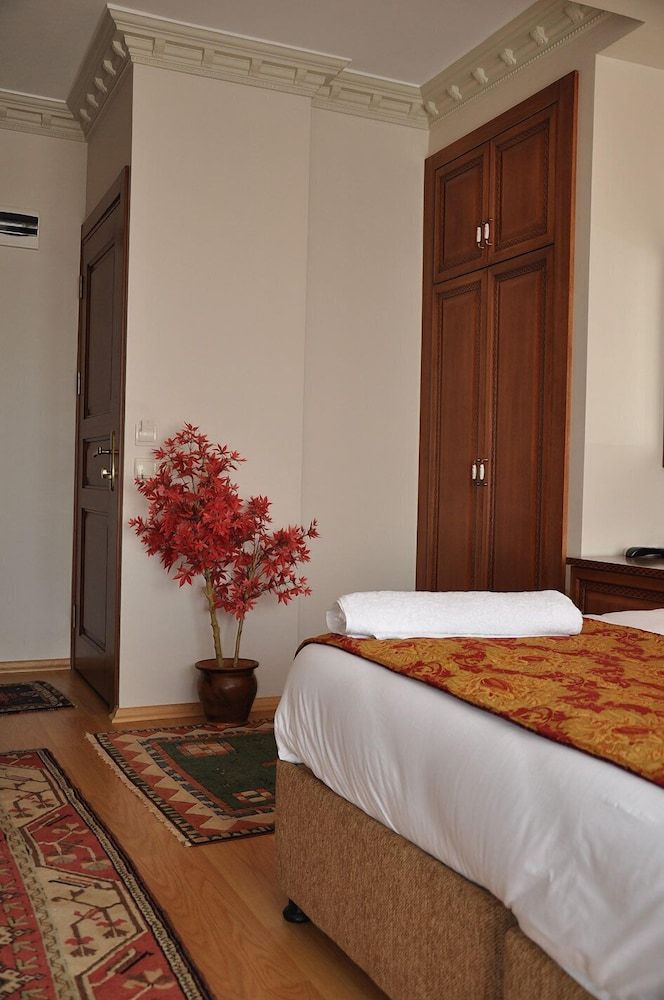 Motif Apart Superior Studio Suite, 1 Double Bed with Sofa bed, Sea View 6