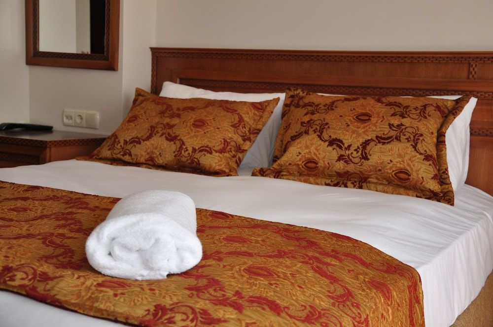 Motif Apart Superior Studio Suite, 1 Double Bed with Sofa bed, City View 2