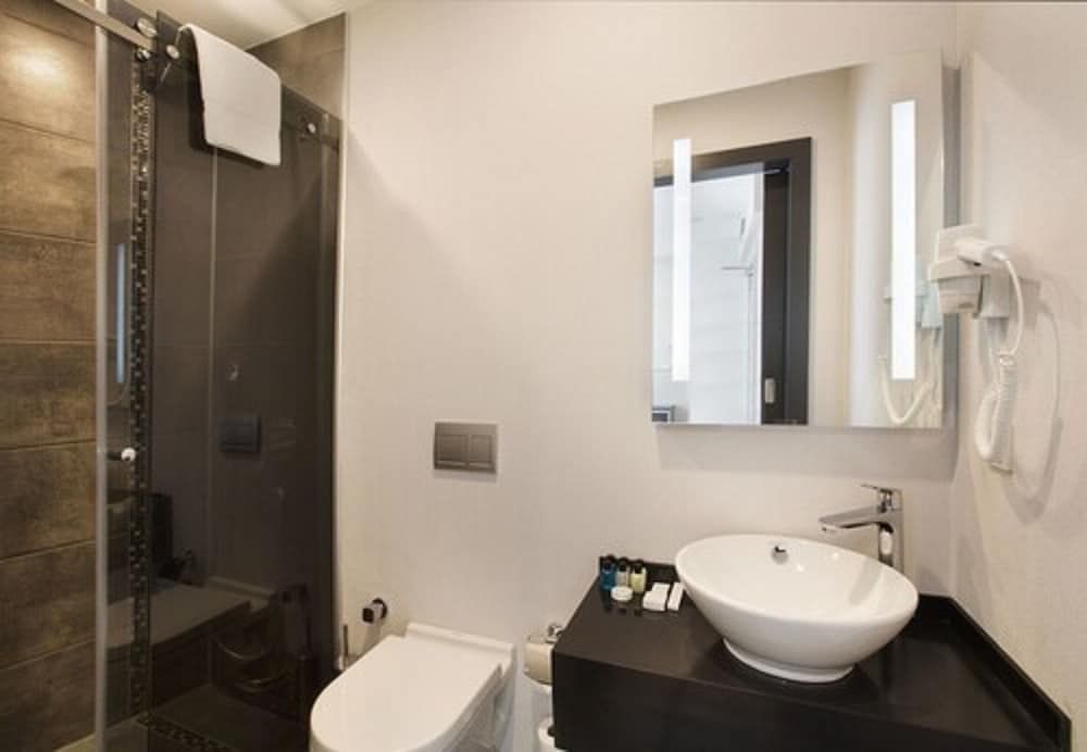 Juno Hotel Taksim Standard Room 7
