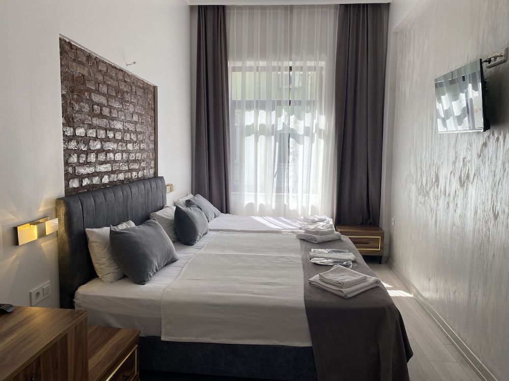 Galata Moon Hotel Superior Room 9