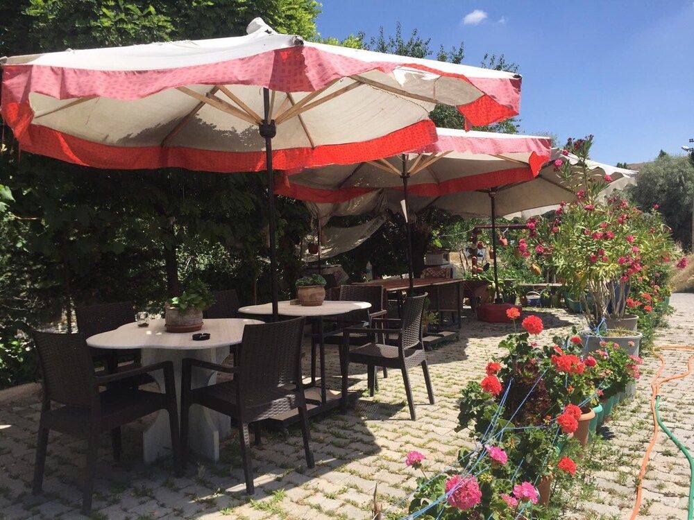 undefined Arnovalley Hotel 6