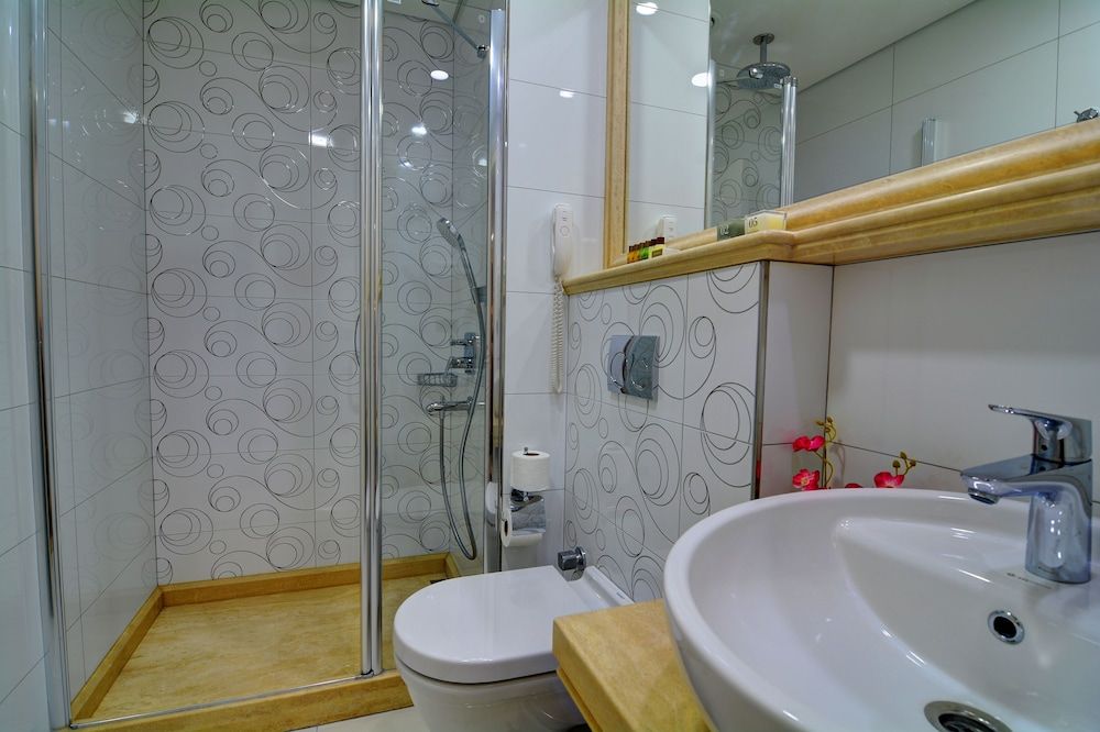 Novelty Hotel Superior Double or Twin Room 15