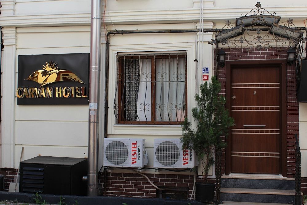 undefined Carvan Hotel 5