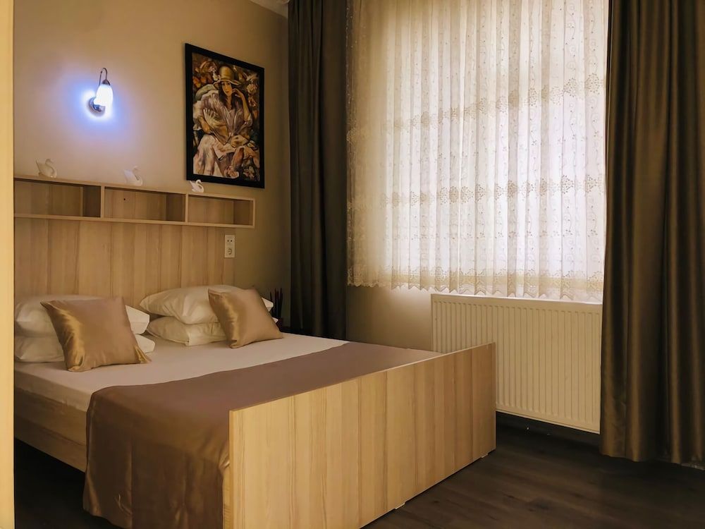 undefined Carvan Hotel 9