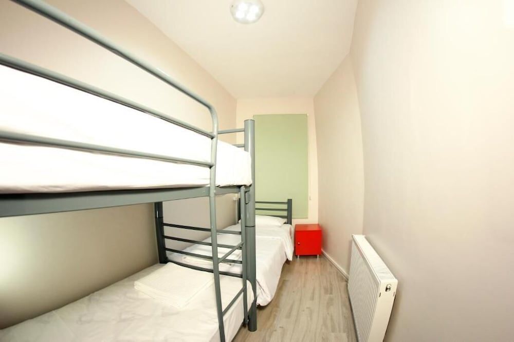 undefined Bella Vista Hostel 3