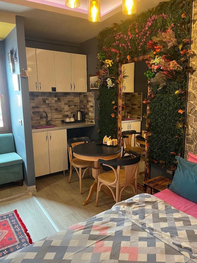 Marvel Suites- Adults Only Penthouse 5