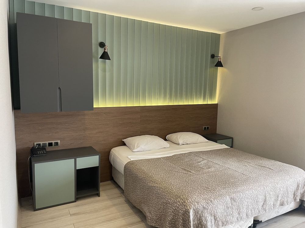 Keles Hotel Standard Room 4