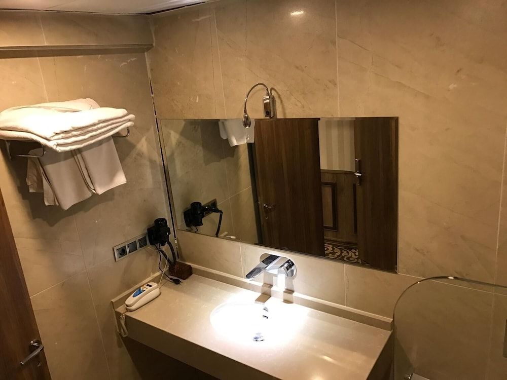 Keles Hotel Standard Room 11