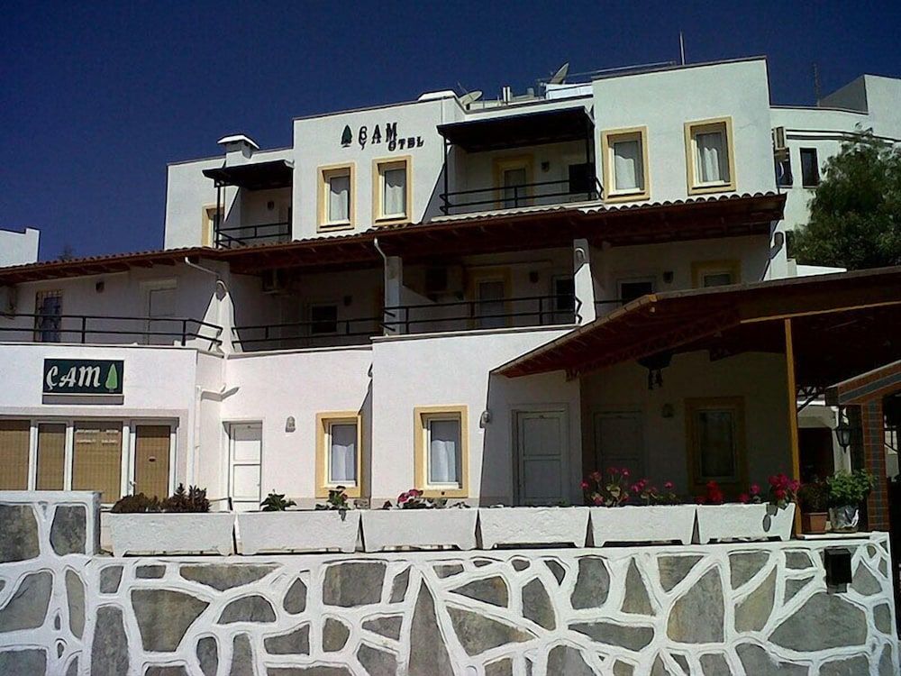 undefined Cam Otel 2