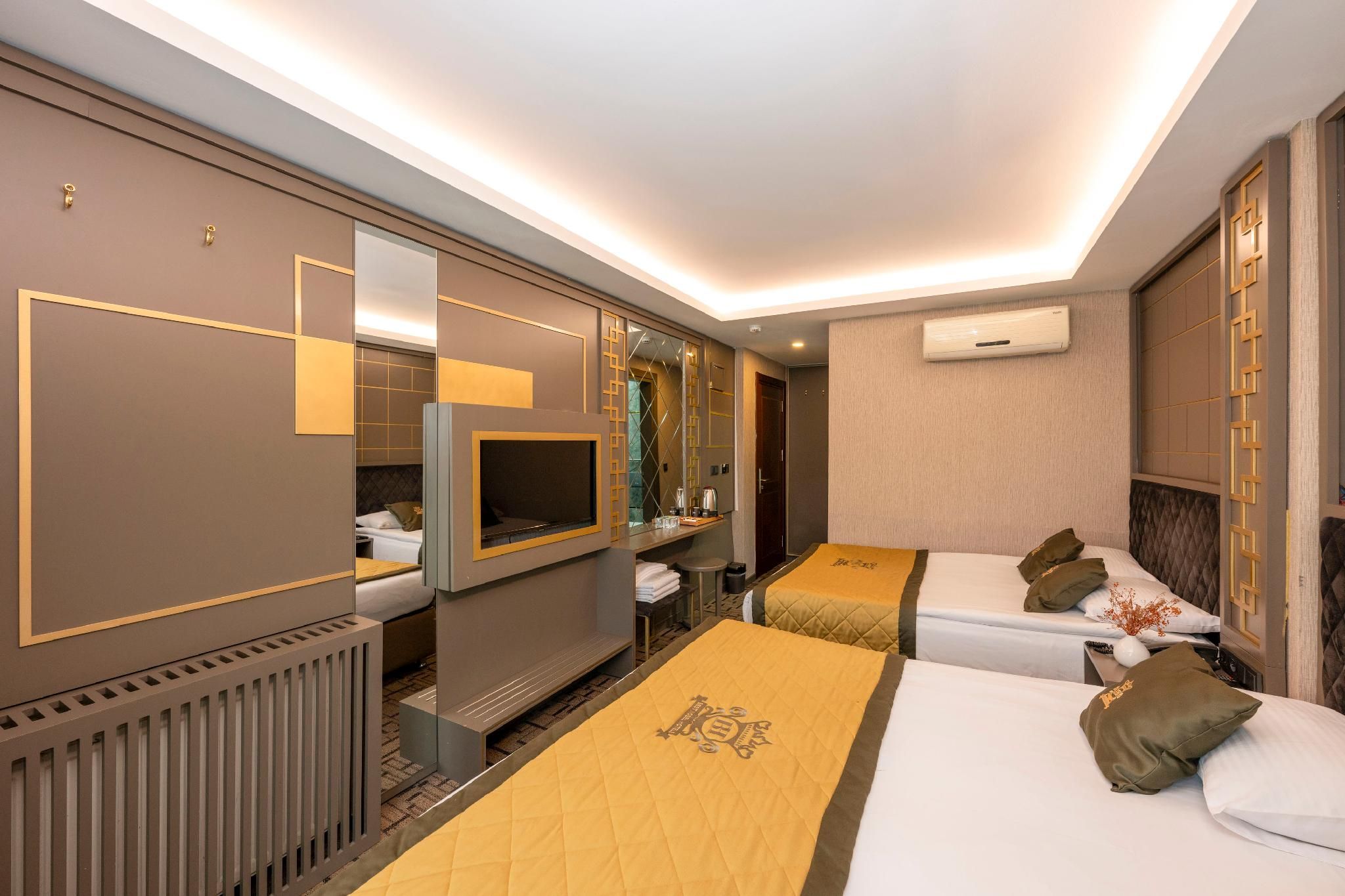 Superior Quadruple Room