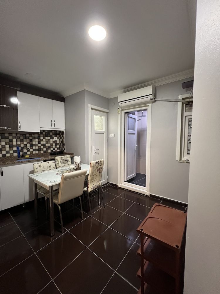 undefined Taksim Cmlm Apart 10