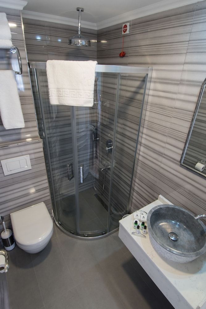 Primero Hotel Superior Double Room, 1 Bedroom, Non Smoking, City View 10