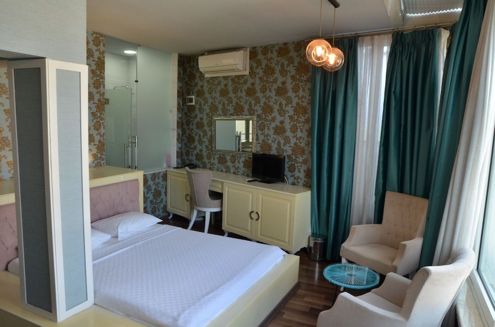 undefined Miller Hotel 3