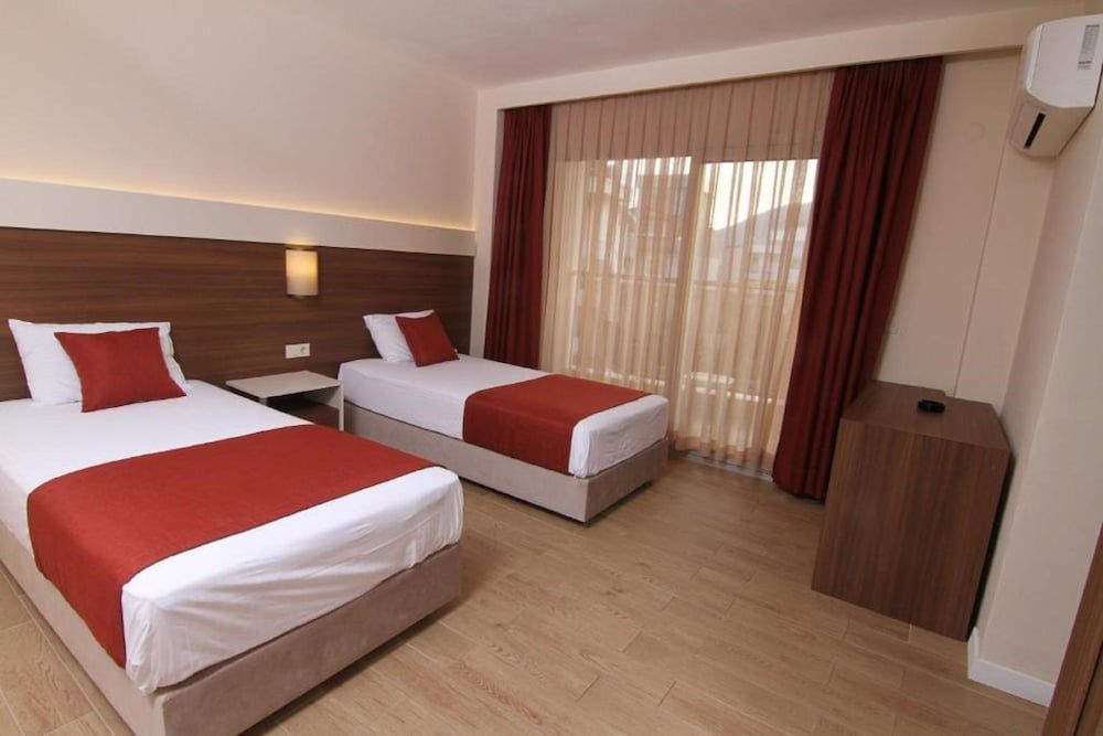 Triple Room, City View