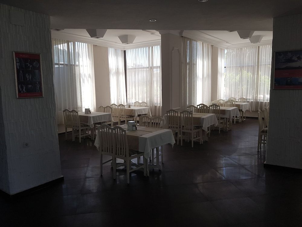 undefined Malhun Hotel 3