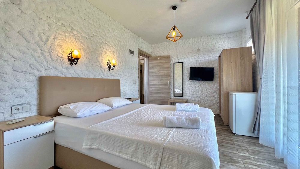 Satsuma Butik Otel French Balcony (Double Bed) 5