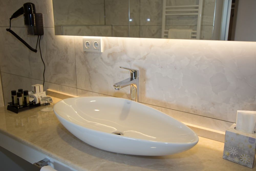 TN & CO Hotel Junior Suite, 1 Bedroom, Non Smoking, City View 5