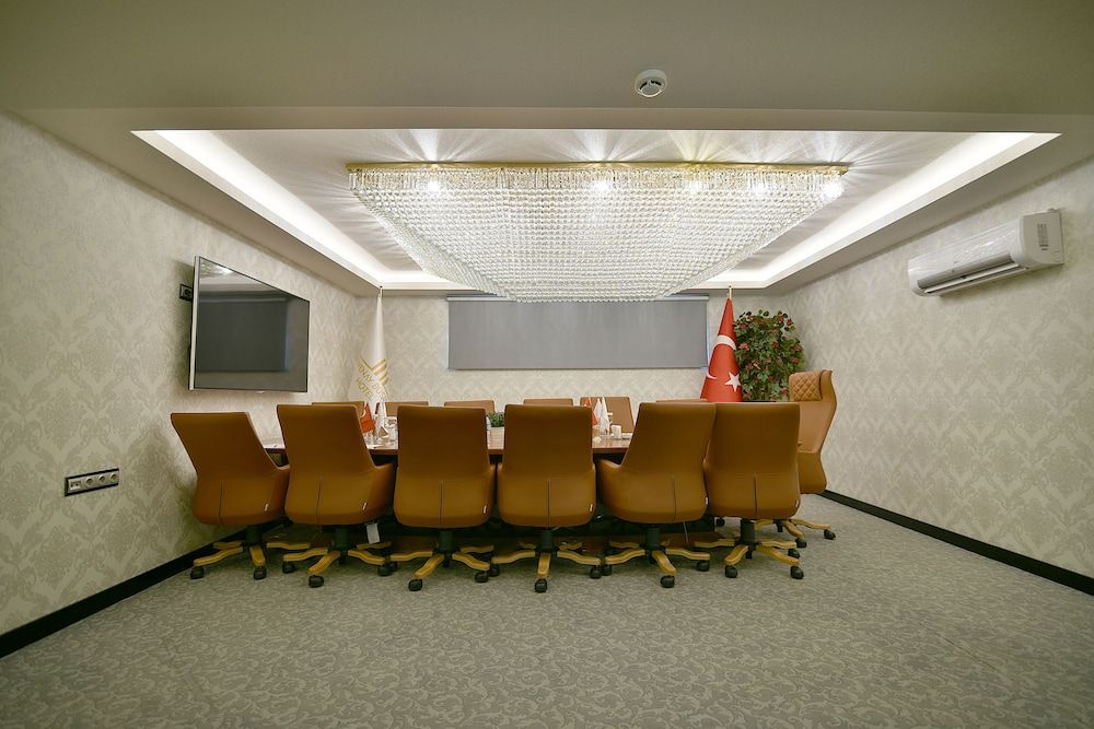 undefined SVEO BUSINESS HOTEL 7