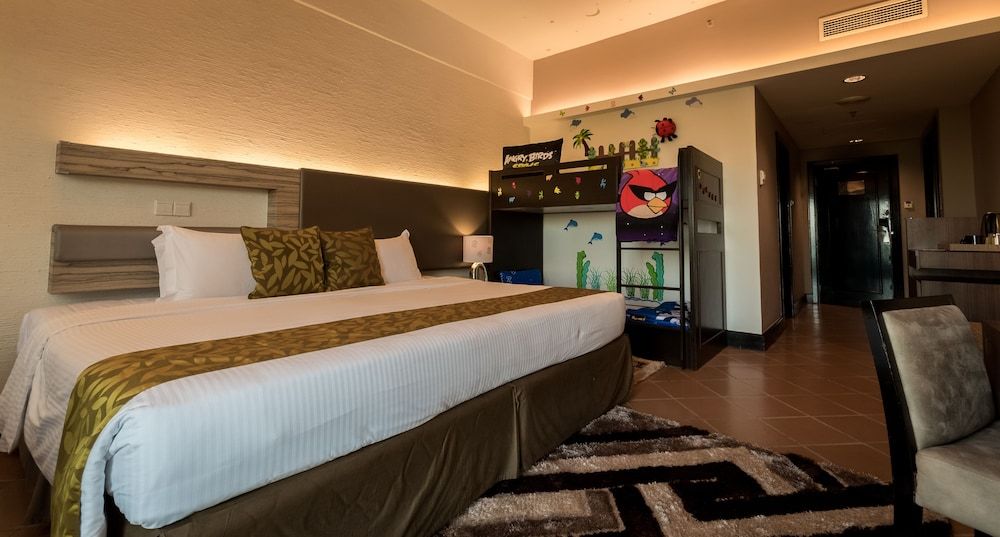 Thistle Port Dickson Thistle Family Deluxe (For 2 adults and 2 child) 2