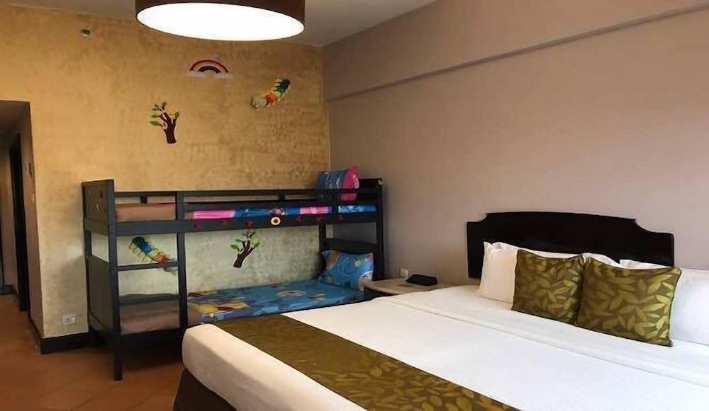 Thistle Port Dickson Thistle Family Deluxe (For 2 adults and 2 child) 3