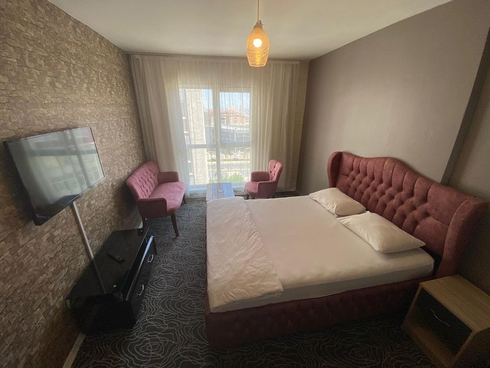 undefined Tuyap Pin Suite 5