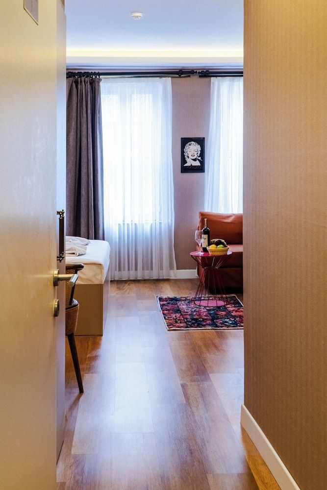 Cheers Porthouse Deluxe Double or Twin Room 9