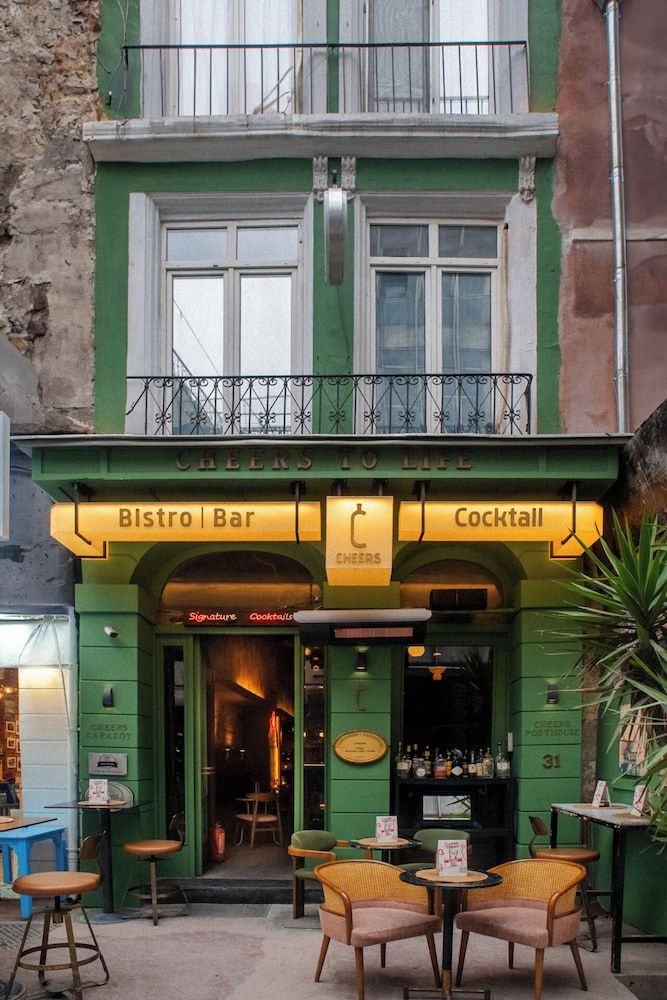 undefined Cheers Porthouse 3