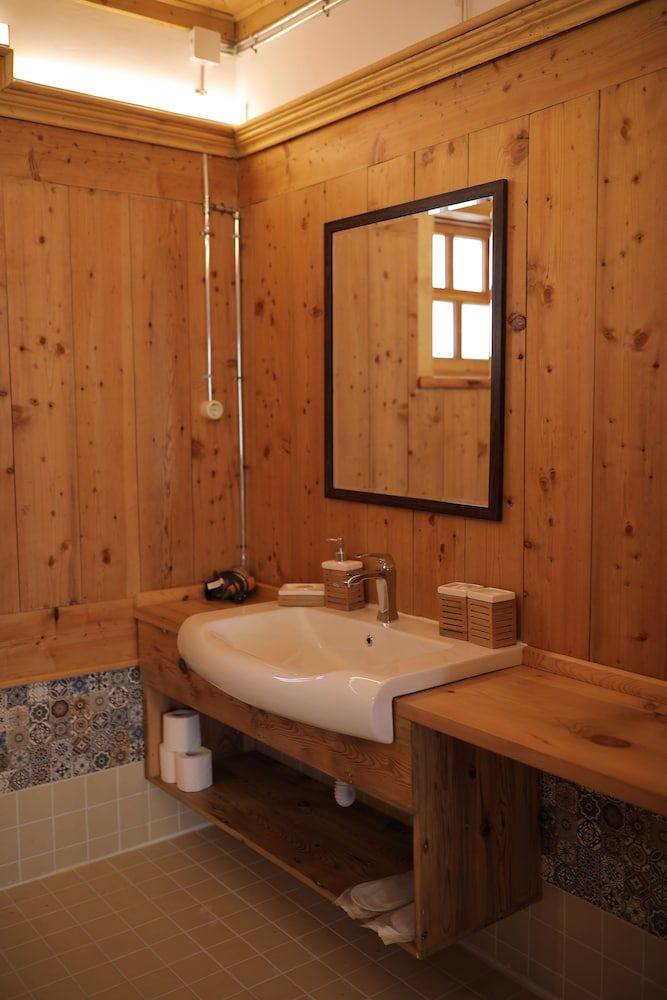 Melekli Konak Twin Room 7