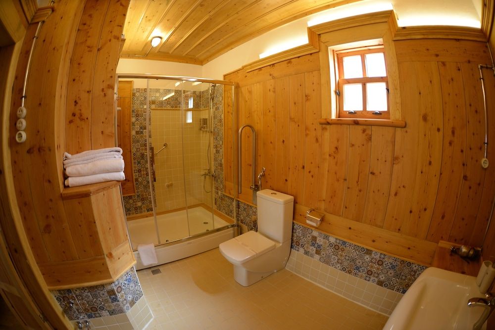 Melekli Konak Twin Room 9