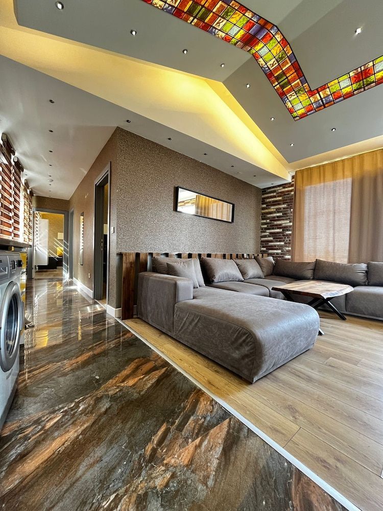 undefined Corner Park Suites