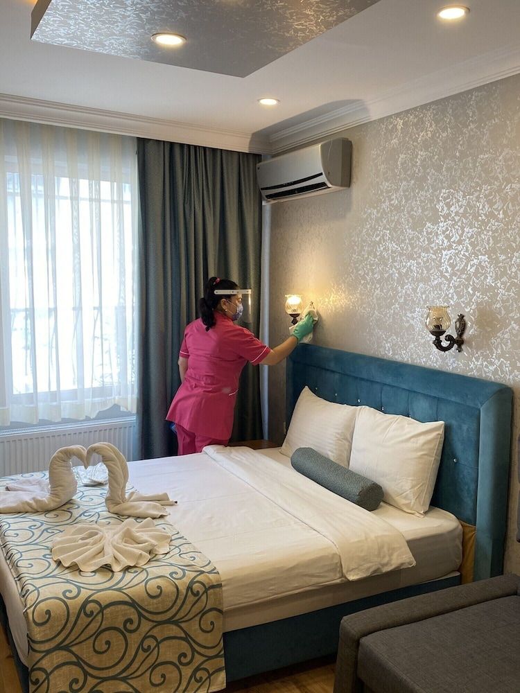 undefined Riverland Suites & Apart Hotel 8