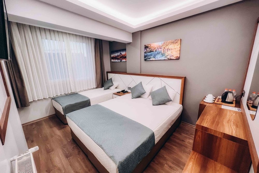 Hakcan Hotel Triple Room