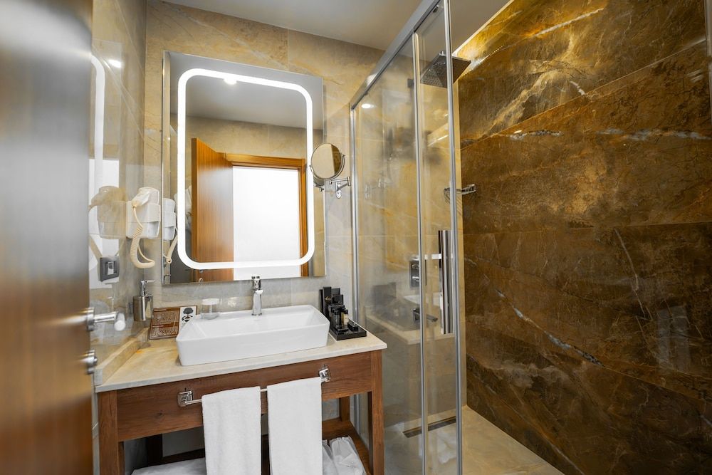 undefined Vespia Hotel 10