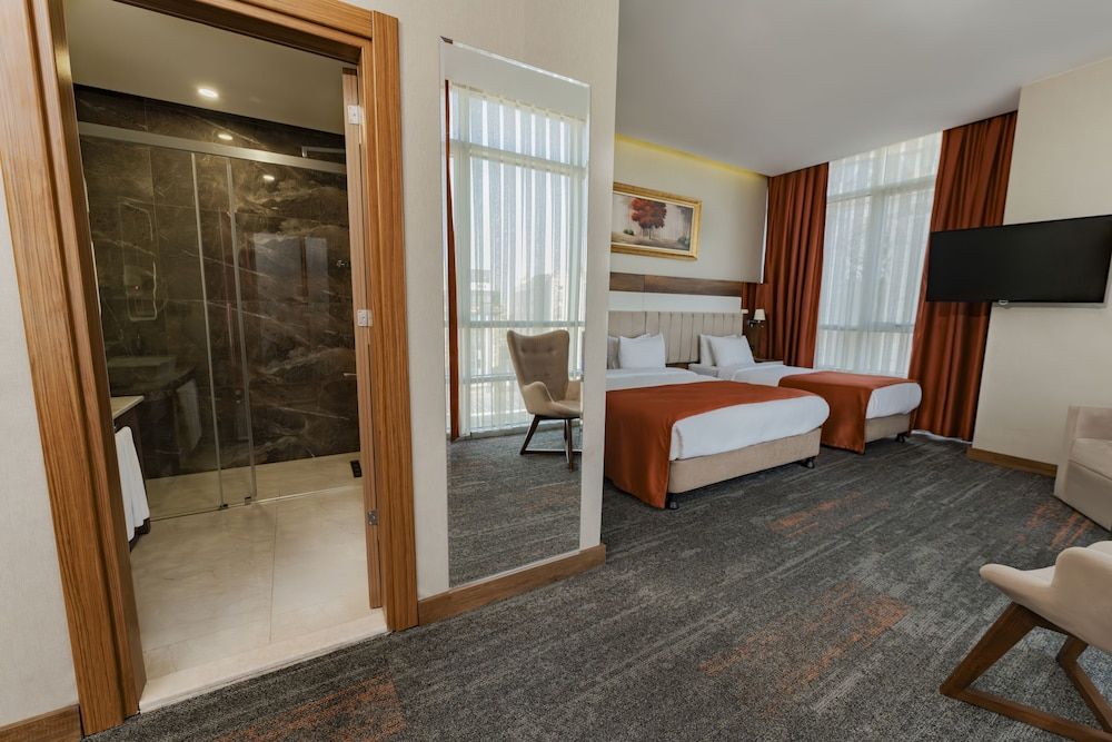 undefined Vespia Hotel 9