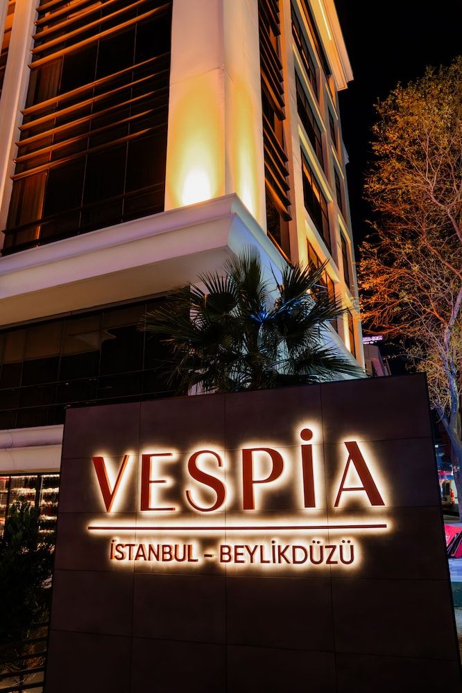 undefined Vespia Hotel 6