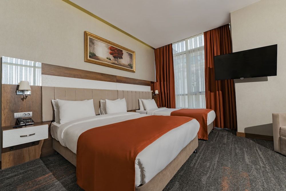 undefined Vespia Hotel 8