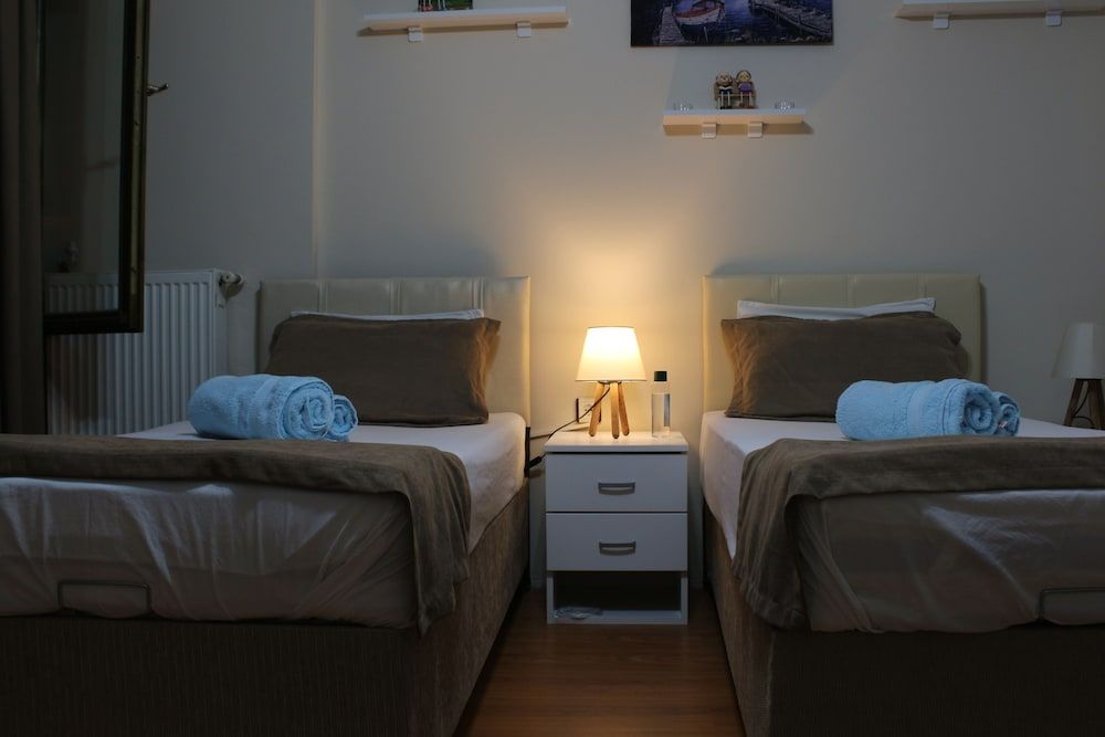 Blue Suites Classic Room, 2 Twin Beds, Non Smoking