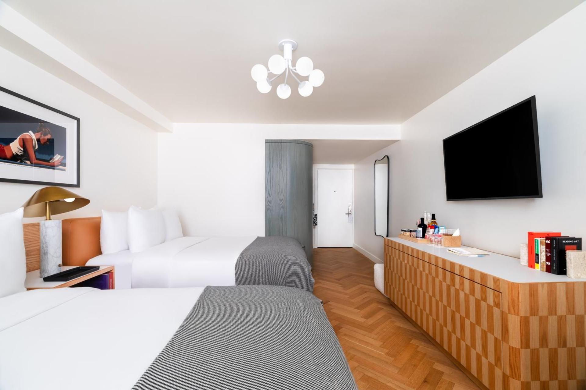Short Stories Hotel Signature Double Room