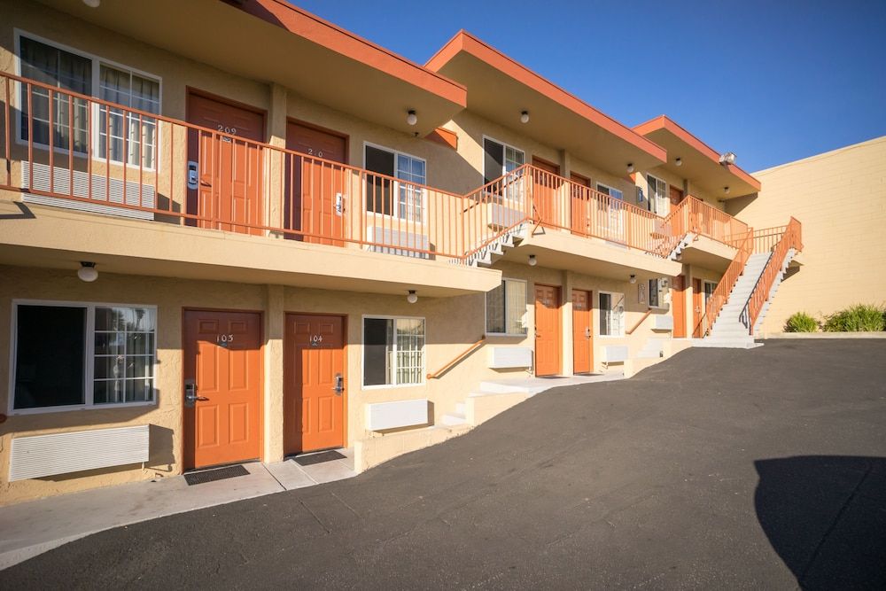 undefined Beachview Inn 3