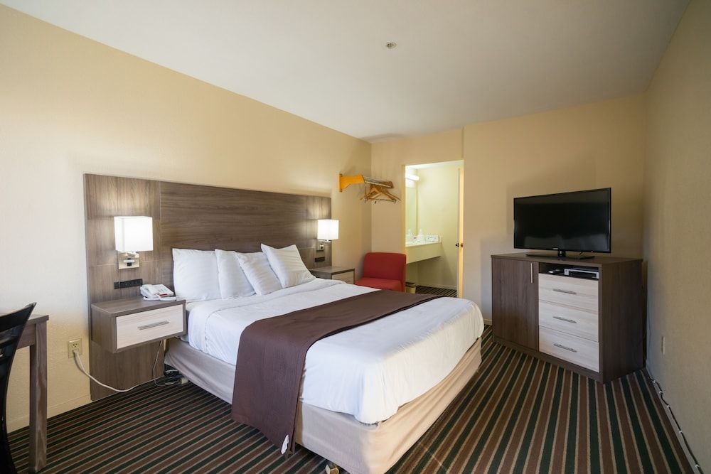 Beachview Inn Queen Room