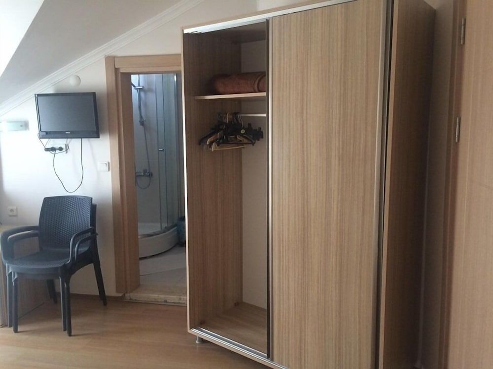 Tugay Hotel Standard Double Room 4